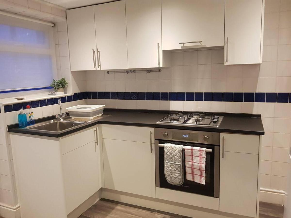 Bright 4-Bed House 15 Min To Manchester Centre Villa Exterior foto