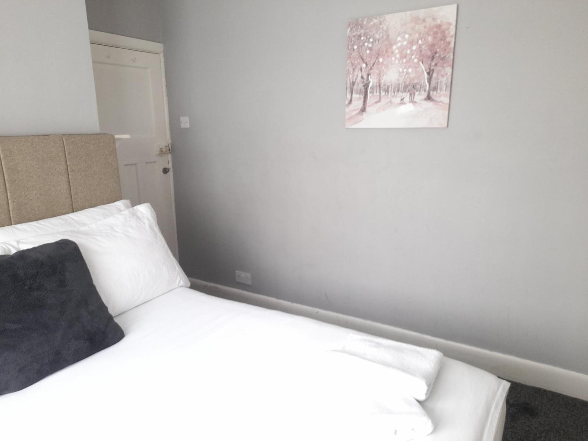 Bright 4-Bed House 15 Min To Manchester Centre Villa Exterior foto