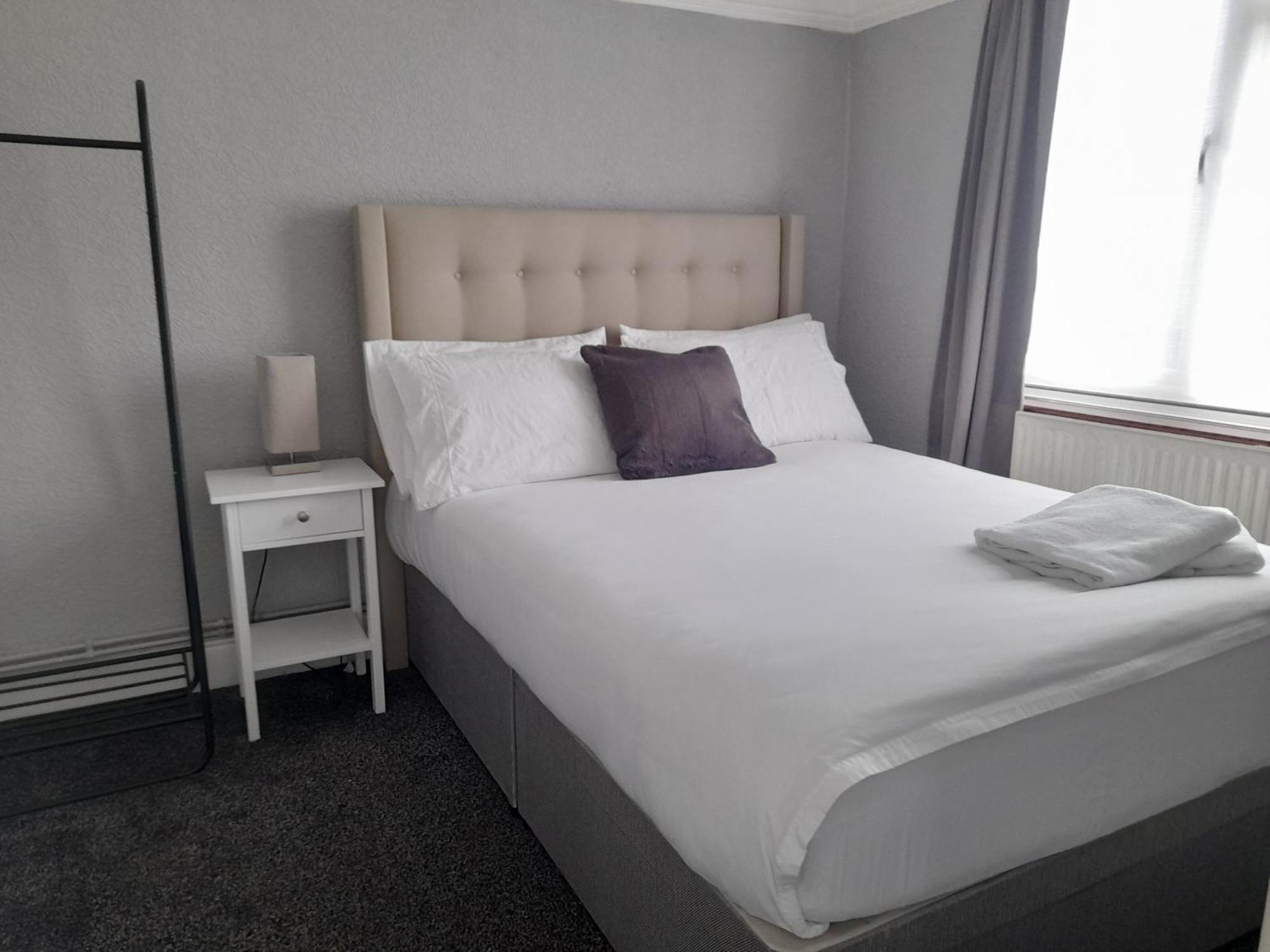 Bright 4-Bed House 15 Min To Manchester Centre Villa Exterior foto