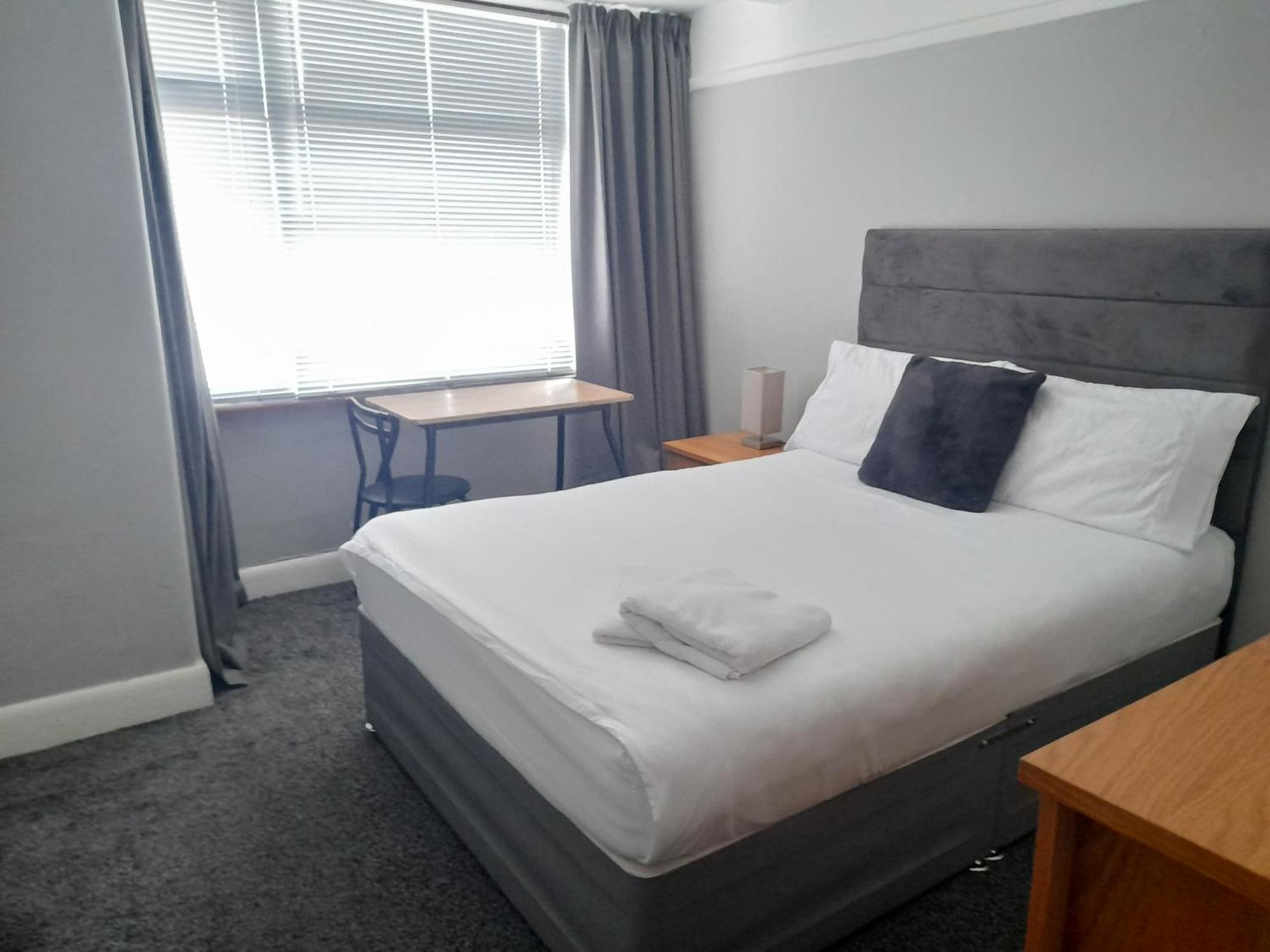 Bright 4-Bed House 15 Min To Manchester Centre Villa Exterior foto