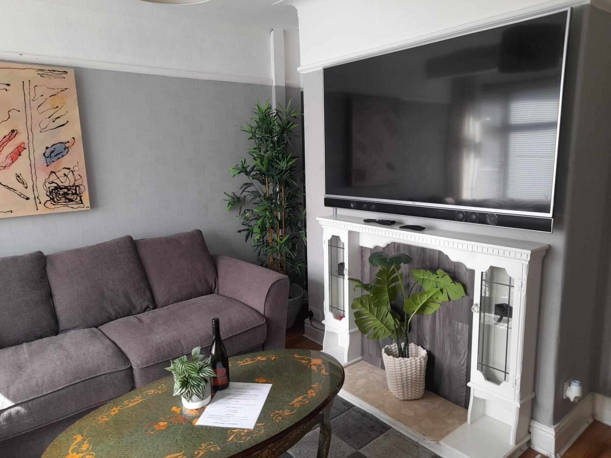 Bright 4-Bed House 15 Min To Manchester Centre Villa Exterior foto